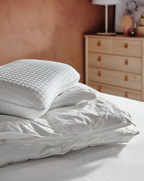 Подушка эргономичная IKEA KLUBBSPORRE 44x56 см Белая 004.460.96 004.460.96 ➜ Пакуємо МИ📦 фото Подушка эргономичная IKEA KLUBBSPORRE 44x56 см Белая 004.460.96 004.460.96 ➜ Пакуємо МИ📦 фото