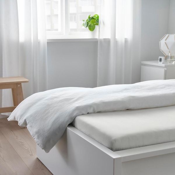 Простынь на резинке IKEA TAGGVALLMO 90x200 см Белая 104.598.18 104.598.18 ➜ Пакуємо МИ📦 фото