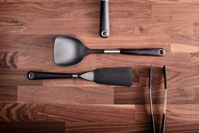 Лопатка IKEA 365+ HJALTE ( ИКЕА 365+ ЙЭЛТЕ). 50149466. Черная 501.494.66 ➜ Пакуємо МИ📦 фото