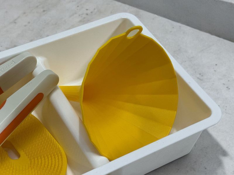 Лейка (воронка) IKEA UPPFYLLD (ИКЕА УПФИЛЛД). 80521930. Желтая 805.219.30 ➜ Пакуємо МИ📦 фото