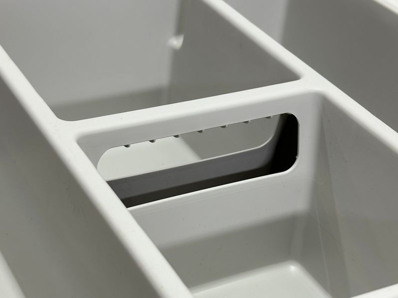 Контейнер с отделениями IKEA F&Aring;NGGR&Ouml;DA 30x30x11 см Серый 105.595.30 105.595.30 ➜ Пакуємо МИ📦 фото