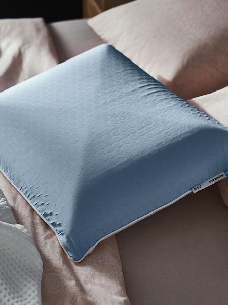 Подушка эргономичная IKEA KVARNVEN (ИКЕА КВАРНВЭН). 705.073.50. Голубая 705.073.50 ➜ Пакуємо МИ📦 фото